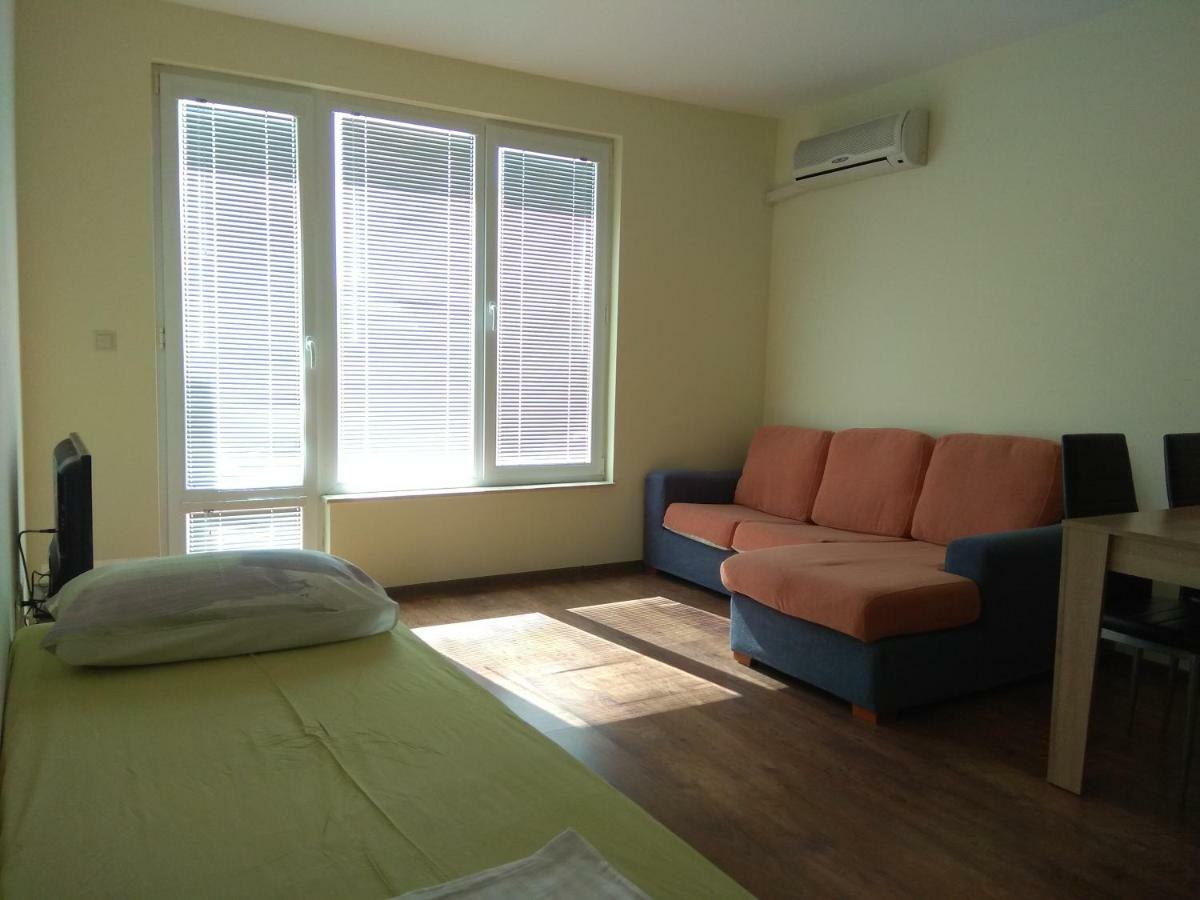 Private Apartment In Faith - Равда Экстерьер фото